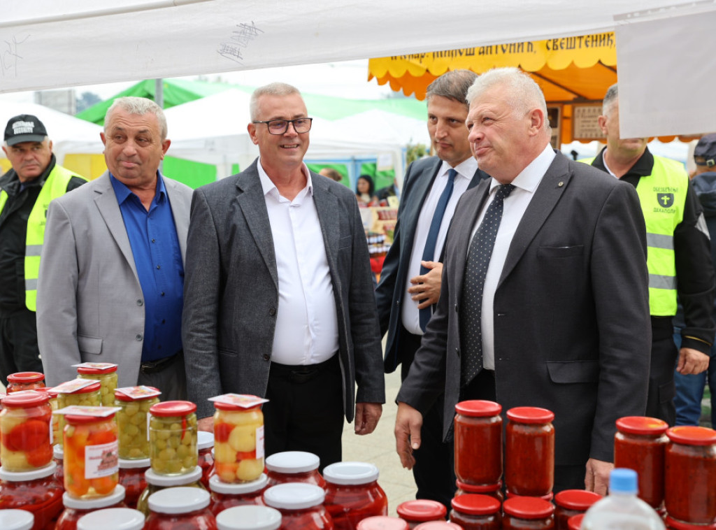 Festival zimnice u Koceljevi okupio više od 230 izlagača i 280 takmičarskih ekipa