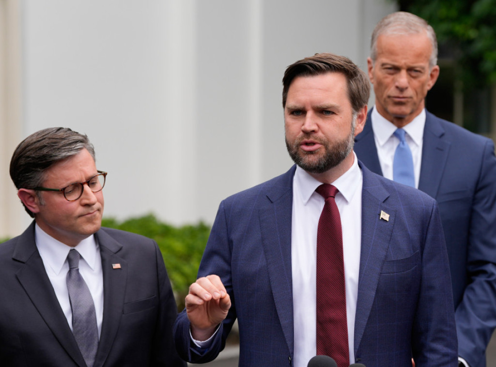 Potpredsednik SAD-a Džej Di Vens najavio mogućnost gašenja Vlade zbog nesuglasica o finansiranju