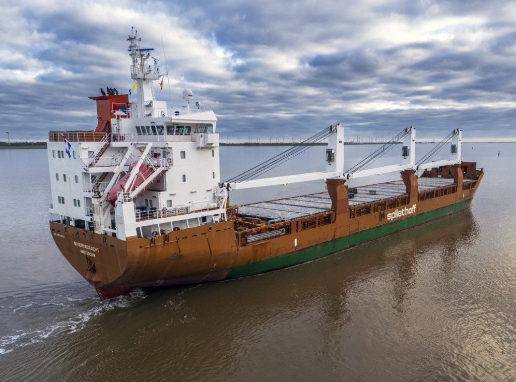 Posada pogođenog teretnog broda u Crvenom moru bezbedno prebačena u Džibuti