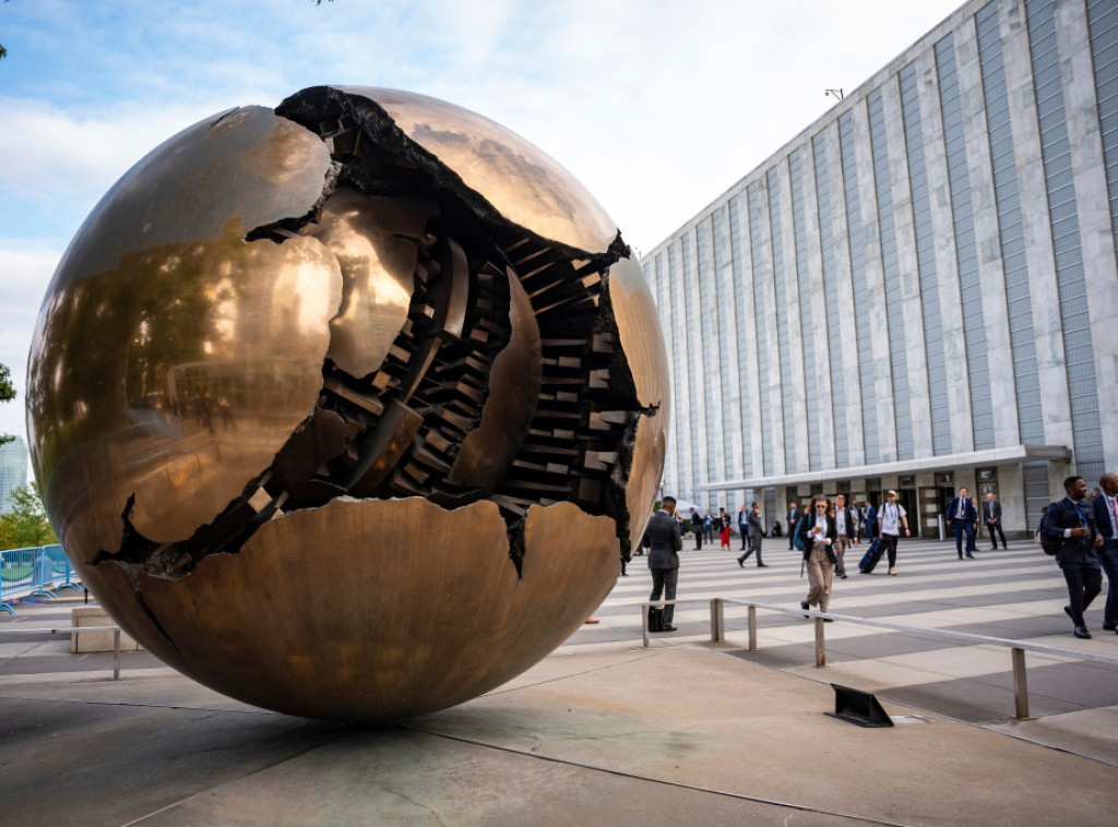 Sveta stolica u UN: Smanjiti vojne izdatke, otpisati dug siromašnim zemljama