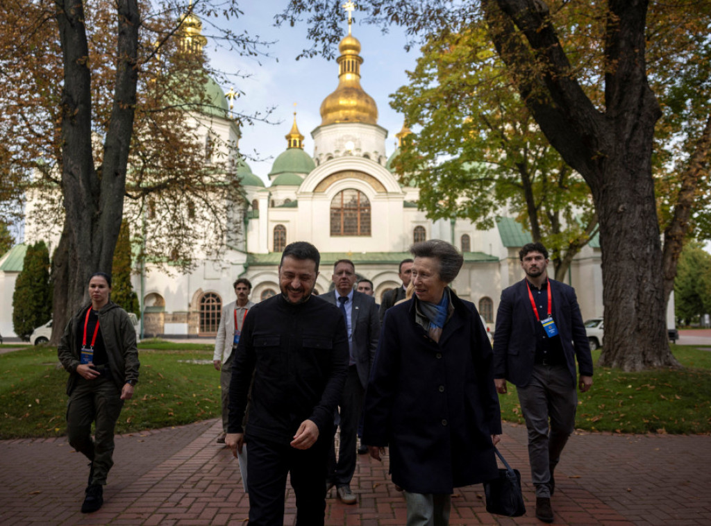 Princeza Ana u Kijevu odala počast deci poginuloj u ratu i sastala se sa Zelenskim