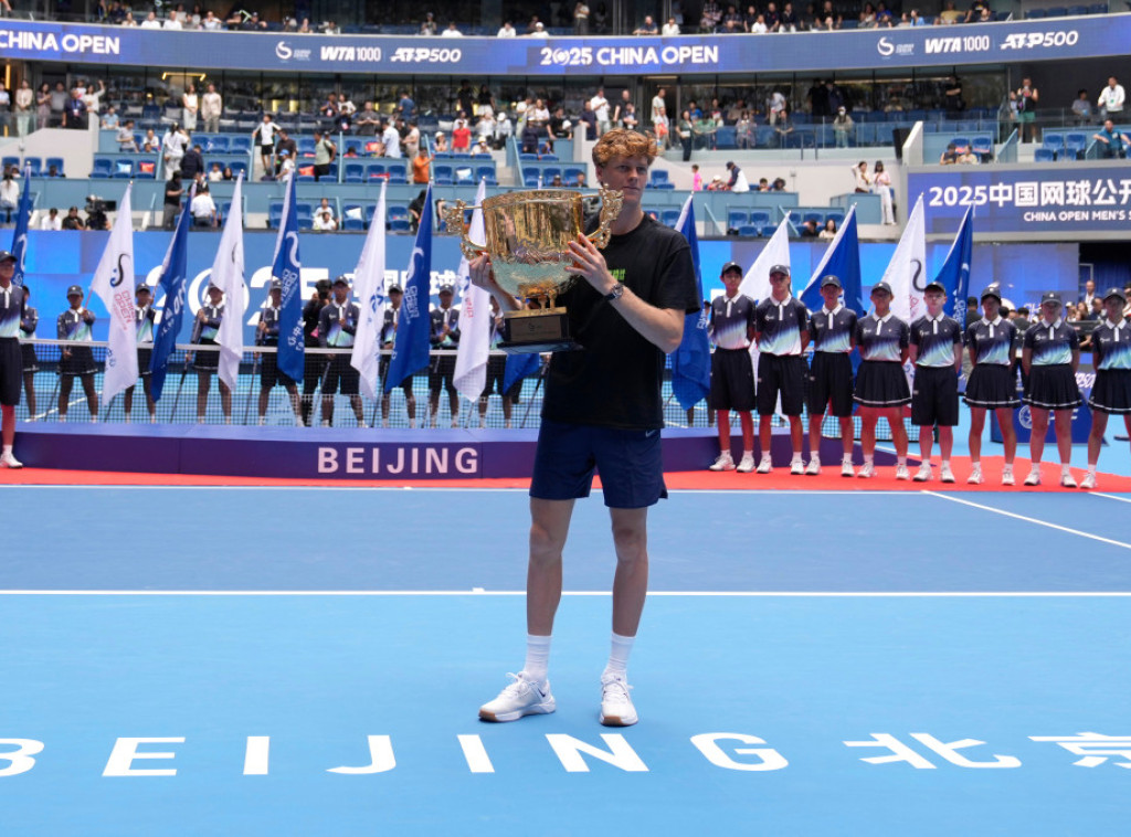 Italijanski teniser Janik Siner osvojio turnir u Pekingu