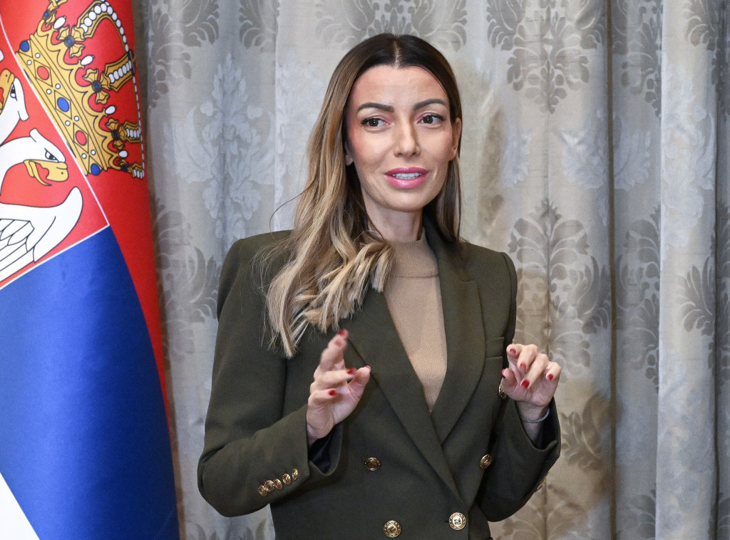 Mesarović čestitala Vučiću i Orbanu na priznanju fondacije "Ištvan Pastor"