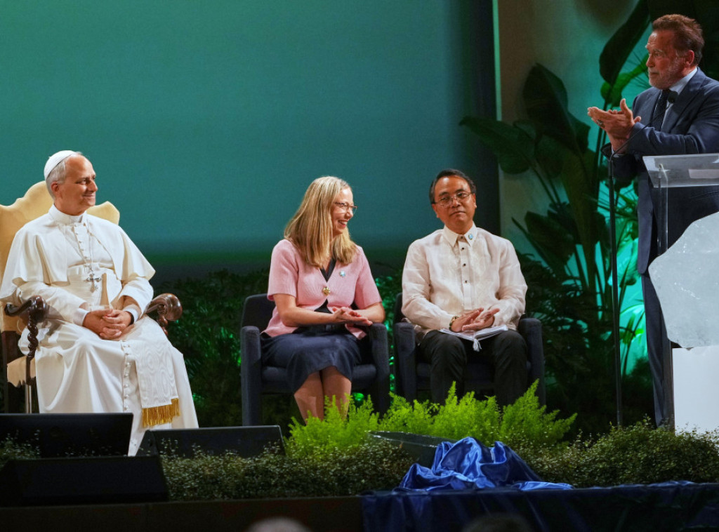 Švarceneger nazvao papu Lava XIV "akcionim herojem" zbog borbe za klimu