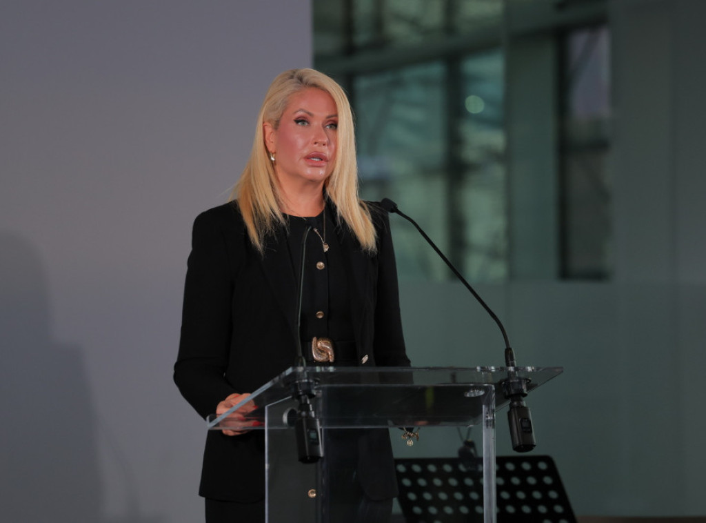 Sandra Božić: Napadnuta sam zbog kampanje koja se vodi protiv SNS-a, neće uspeti da nas uplaše