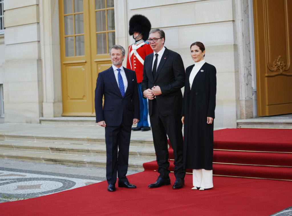 Vučić zahvalio kralju Frederiku i kraljici Meri na dočeku u Kopenhagenu