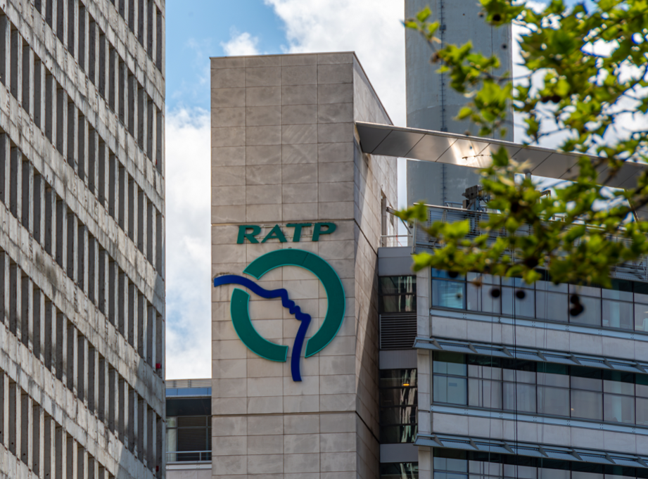 Blokada autobuskog depoa u Parizu, 5.000 policajaca raspoređeno zbog štrajka