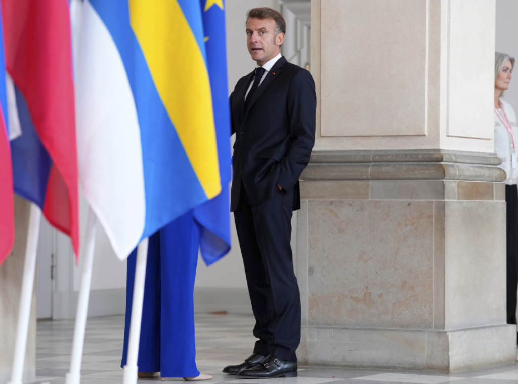 Makron: Sledeći koraci - jača protivvazdušna odbrana, dronovi, rakete i veći pritisak