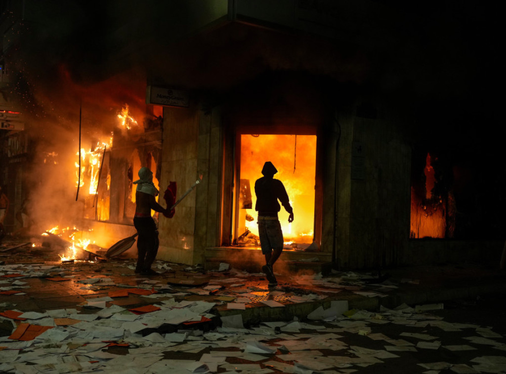 Premijer Maroka Aziz Ahanuš pozvao na dijalog nakon što su protesti postali nasilni