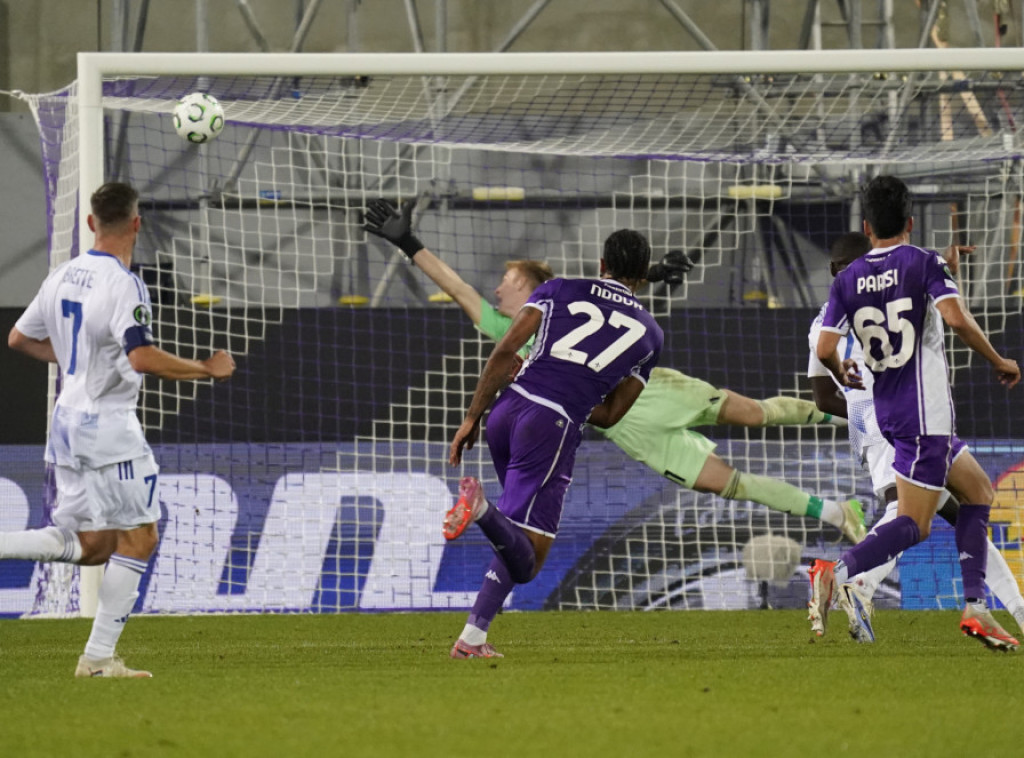 Fudbaleri Fiorentine pobedili Sigmu u prvom kolu Lige konferencije