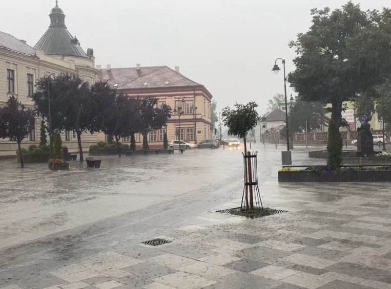 RHMZ upozorava na sneg i obilnu kišu, na planinama više od 60 cm snega