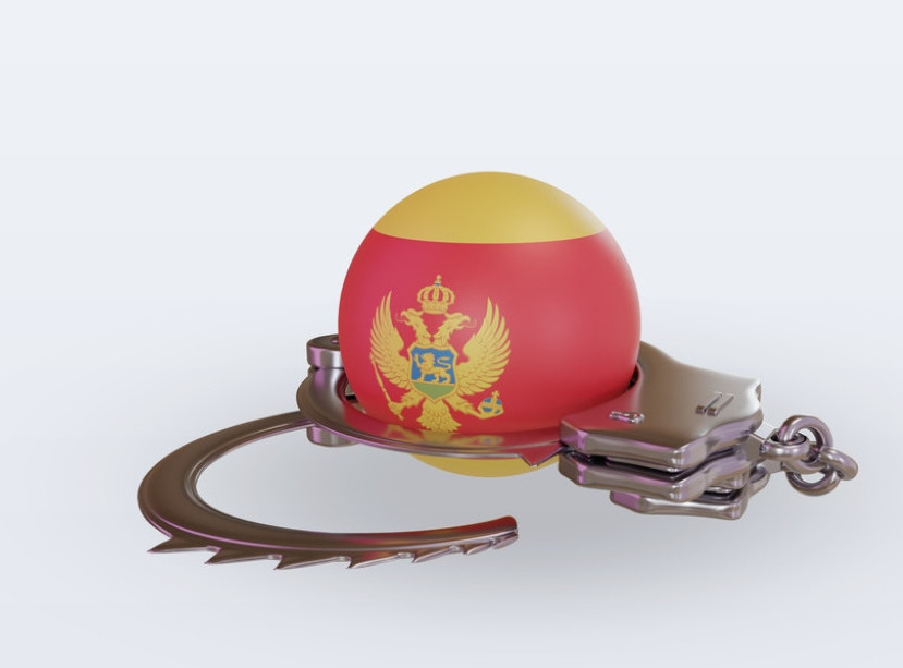 U Boru uhapšeni muškarci kod kojih je pronađena droga i oružje