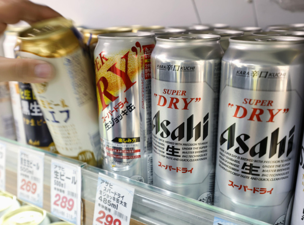 Nestašica piva u Japanu traje peti dan zbog sajber napada na firmu Asahi