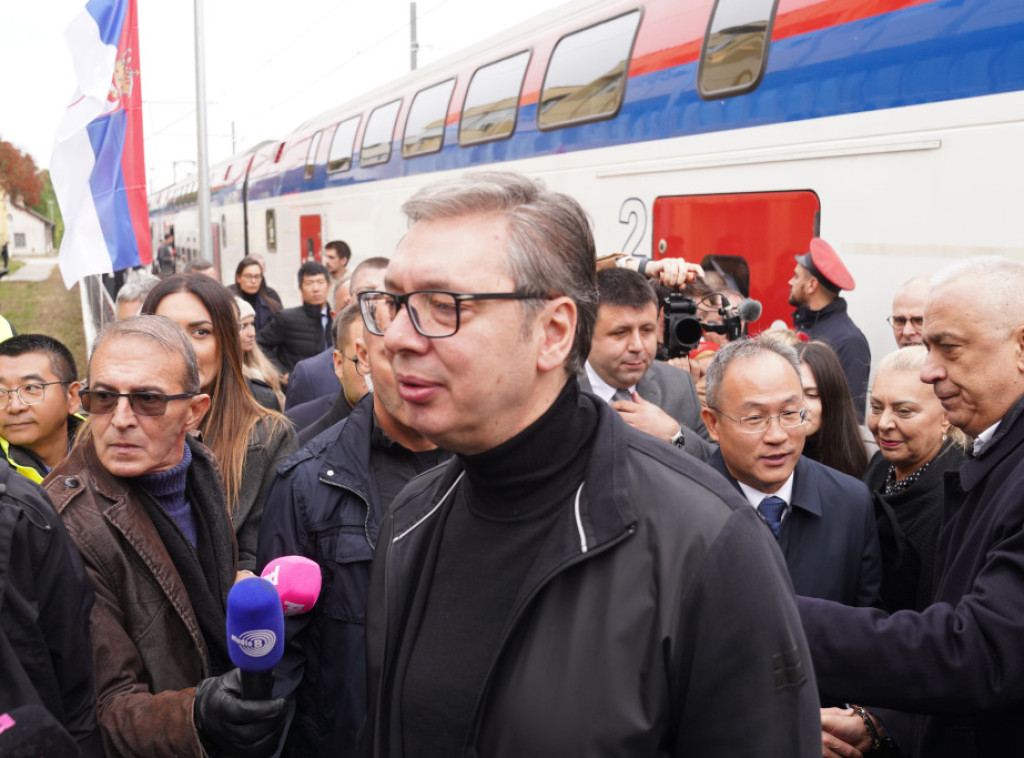 Vucic: US to go ahead with NIS sanctions, Russians unwilling to cede ownership