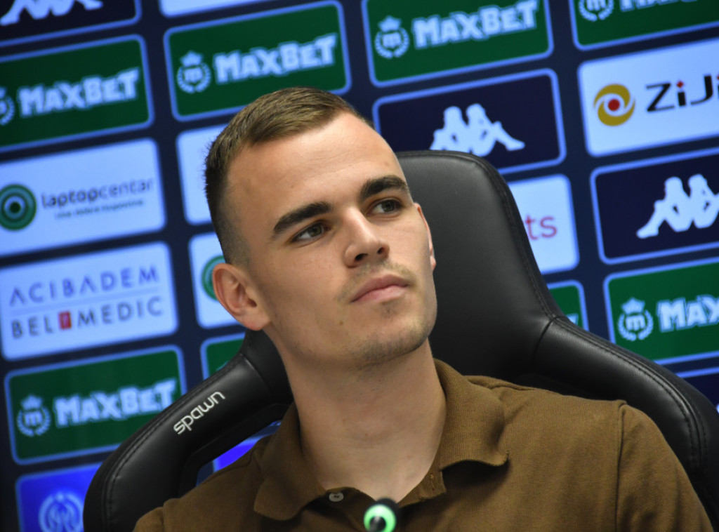 Srpski fudbaler Nemanja Trifunović produžio ugovor sa Partizanom do 2028. godine