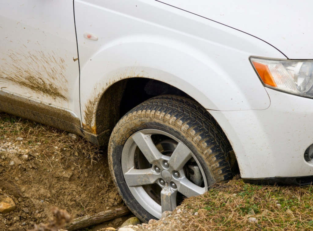 U kanjonu Rzava kod Višegrada potraga za preživelima nakon sletanja vozila
