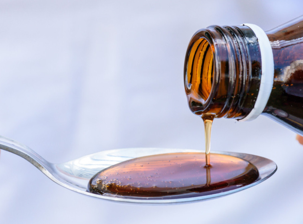 Indija: Vlasti zabranile sirup protiv kašlja nakon smrti najmanje devetoro dece