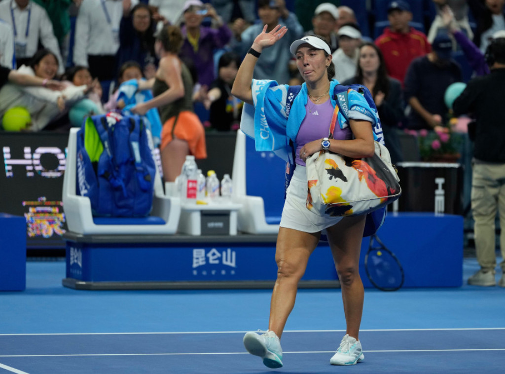 Linda Noskova savladala Džesiku Pegulu za plasman u finale WTA turnira u Pekingu