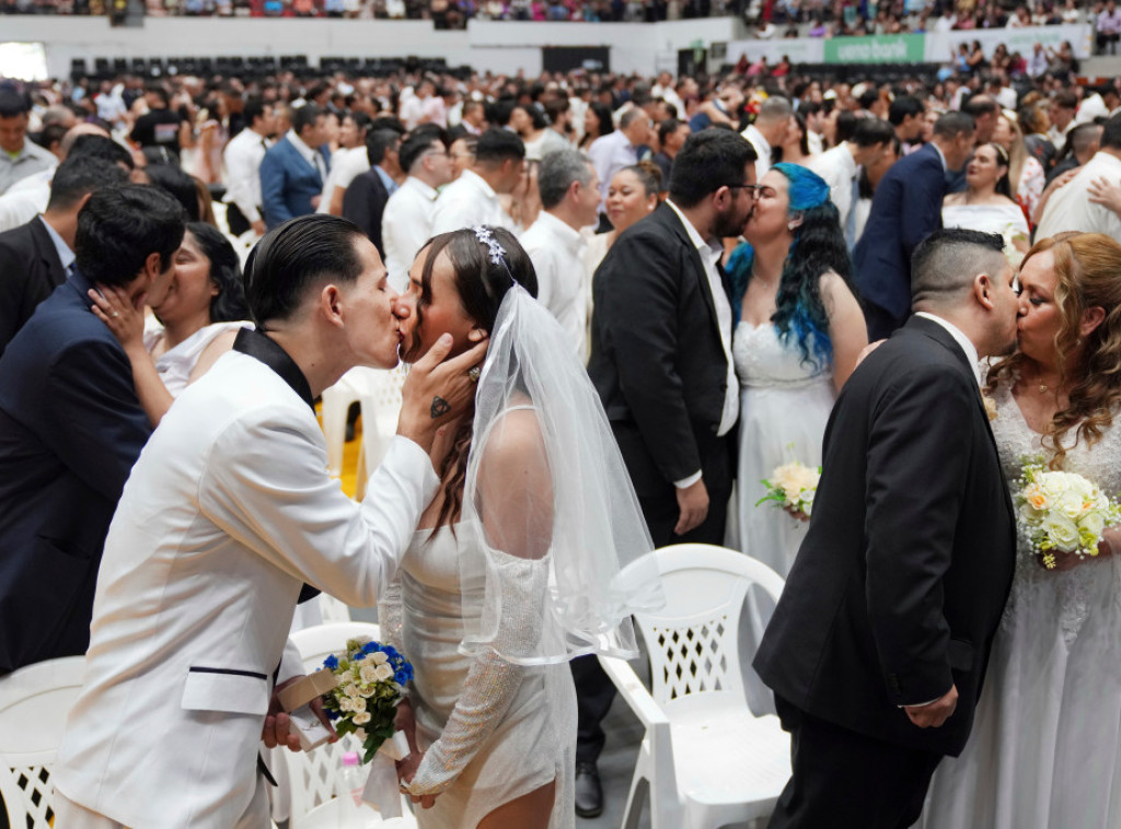 Više od 600 parova venčalo se na kolektivnoj svadbi u Paragvaju