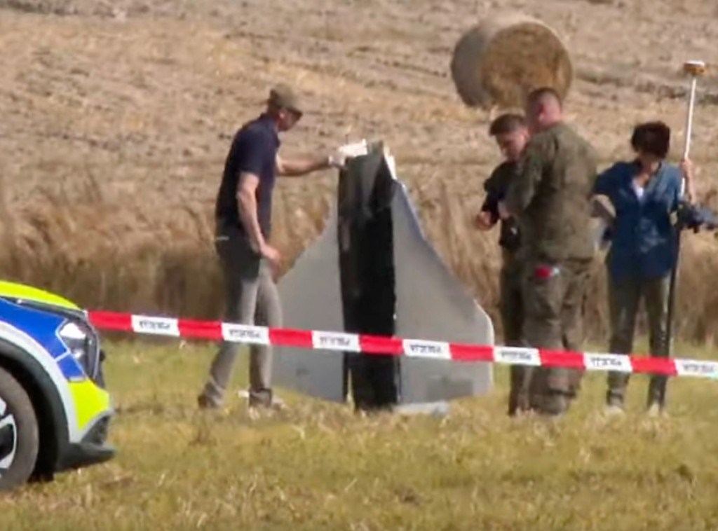 Poljska istražuje sumnjive ostatke drona pronađene oko 100 kilometara od Varšave