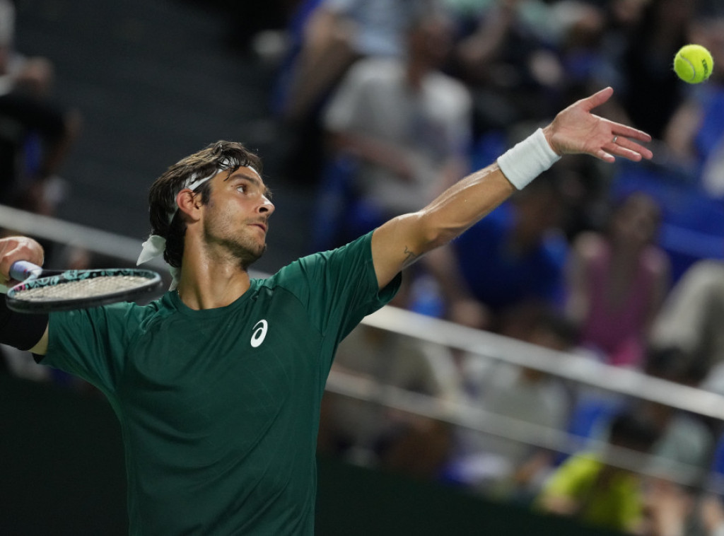 Muzeti u osmini finala Mastersa u Šangaju, Zverev eliminisan