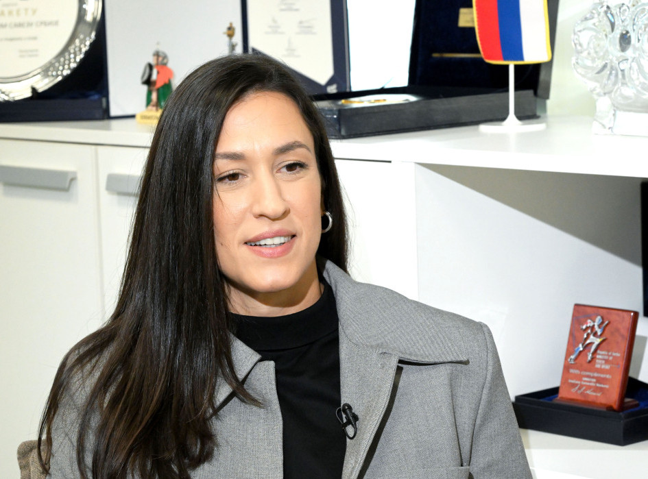 Andrea Lekić: Biću spona između igračica i selektora, potrebno je edukovati decu o rukometu