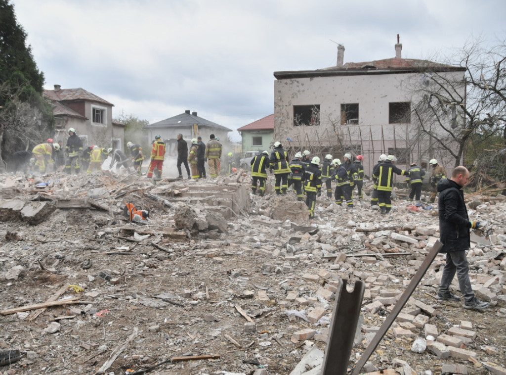 Ruski napad na Herson, jedna osoba poginula, tri povređene