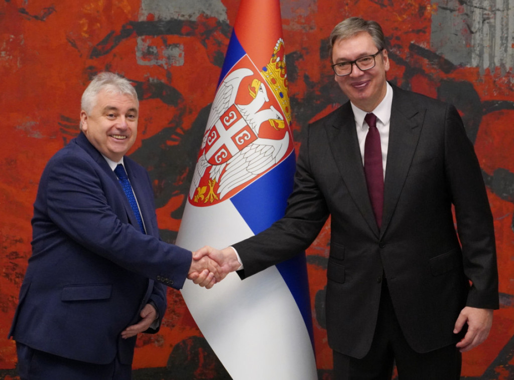 Vucic receives credentials of Irish ambassador