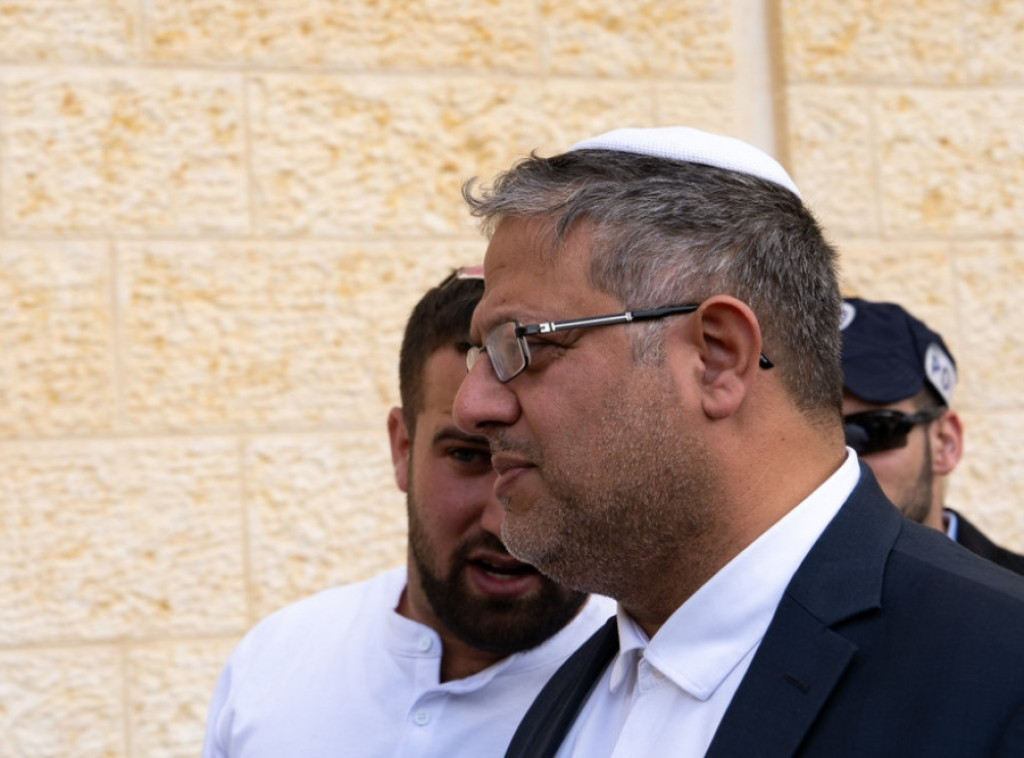 Ministar bezbednosti Izraela Ben Gvir gađan kamenjem u beduinskom selu