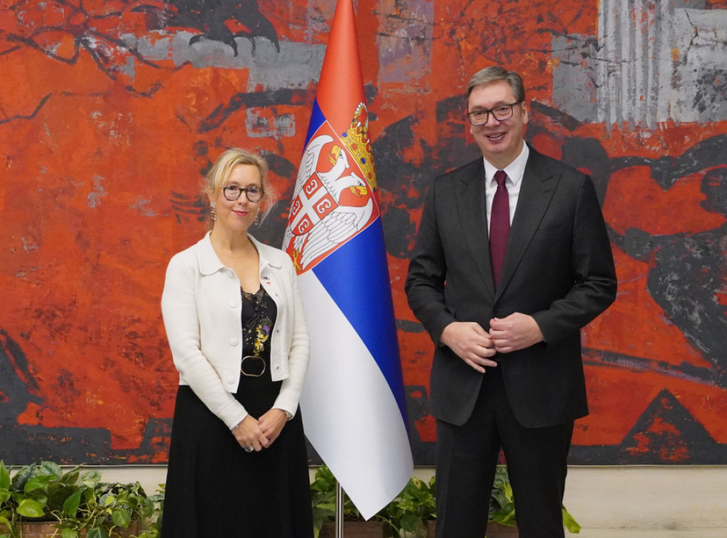 Predsednik Vučić primio akreditive nove ambasadorke Francuske: Nastavak unapređenja odnosa