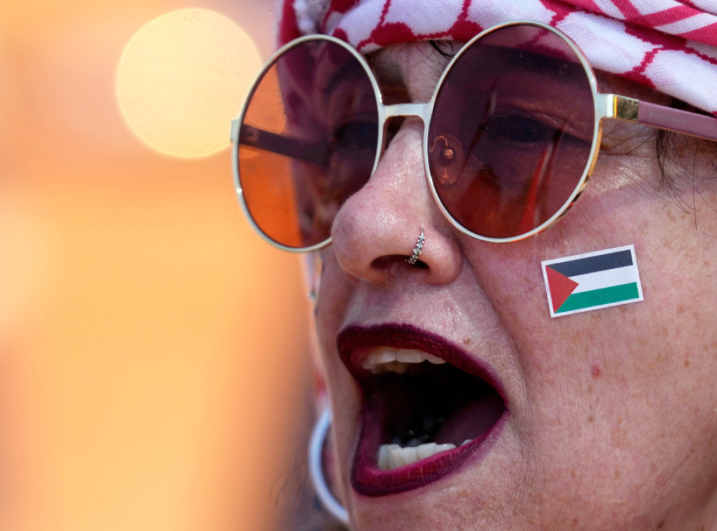 Desetine propalestinskih demonstranata blokirale ulaze na Univerzitetu u Beču