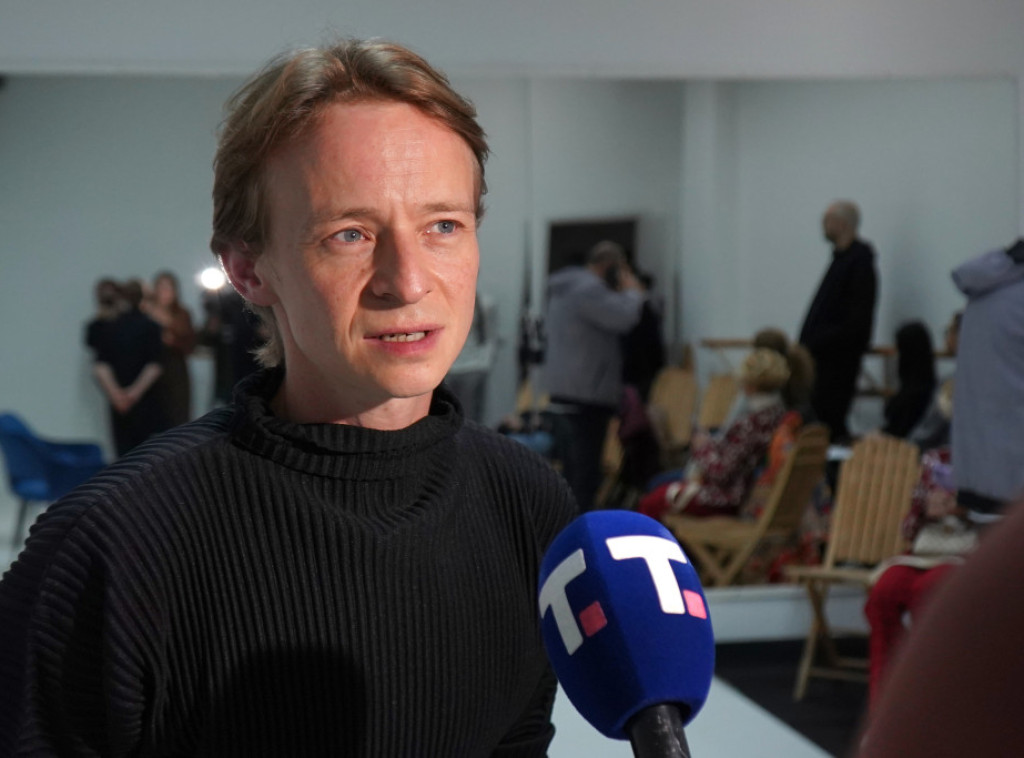 Balet "Labudovo jezero" sa Danilom Simkinom i Janom Salenko izveden na sceni SNP