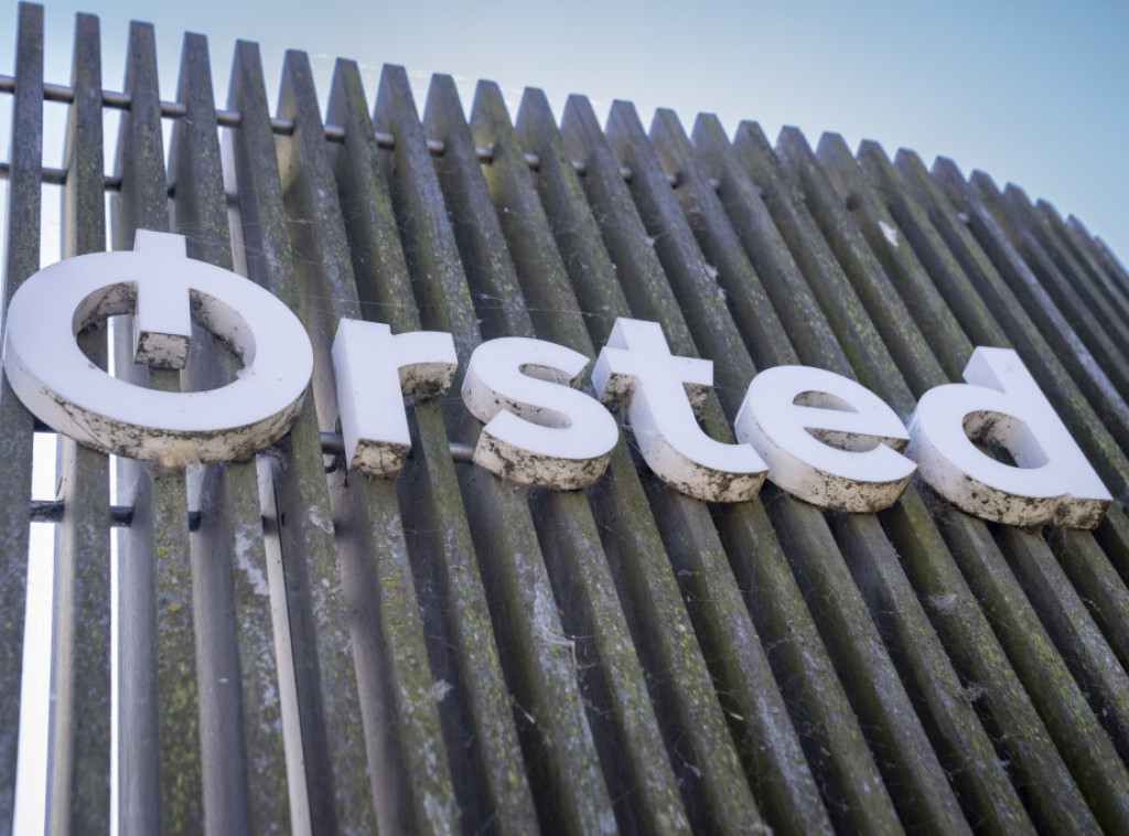 Orsted ukida 2.000 radnih mesta i povlači se sa američkog tržišta vetroenergije