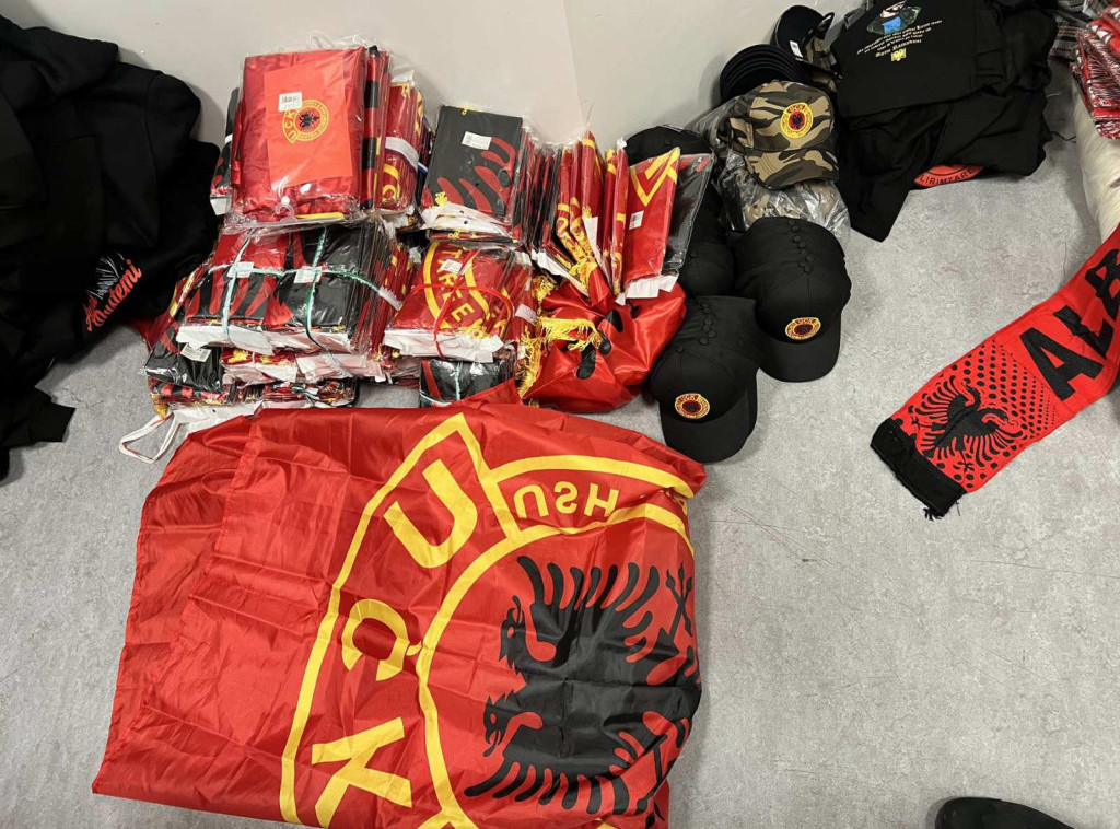 Na Merdaru uhapšen Albanac s propagandnim materijalom OVK za utakmicu Srbija-Albanija