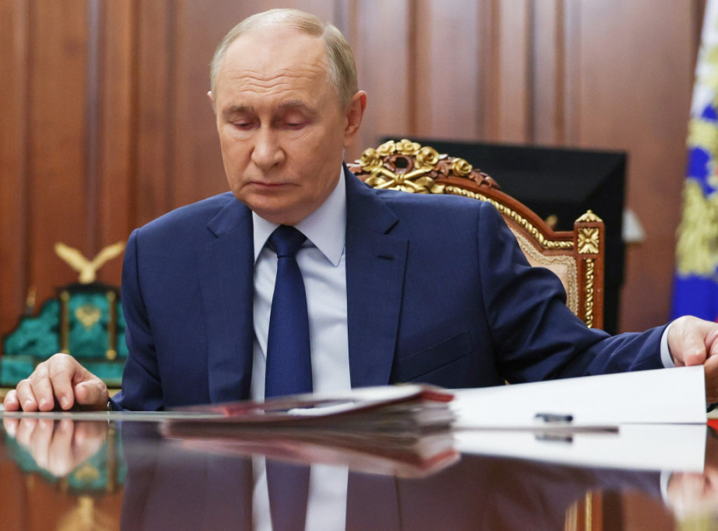 Putin preneo Alijevu detalje pada aviona Azerbedžan erlajnsa