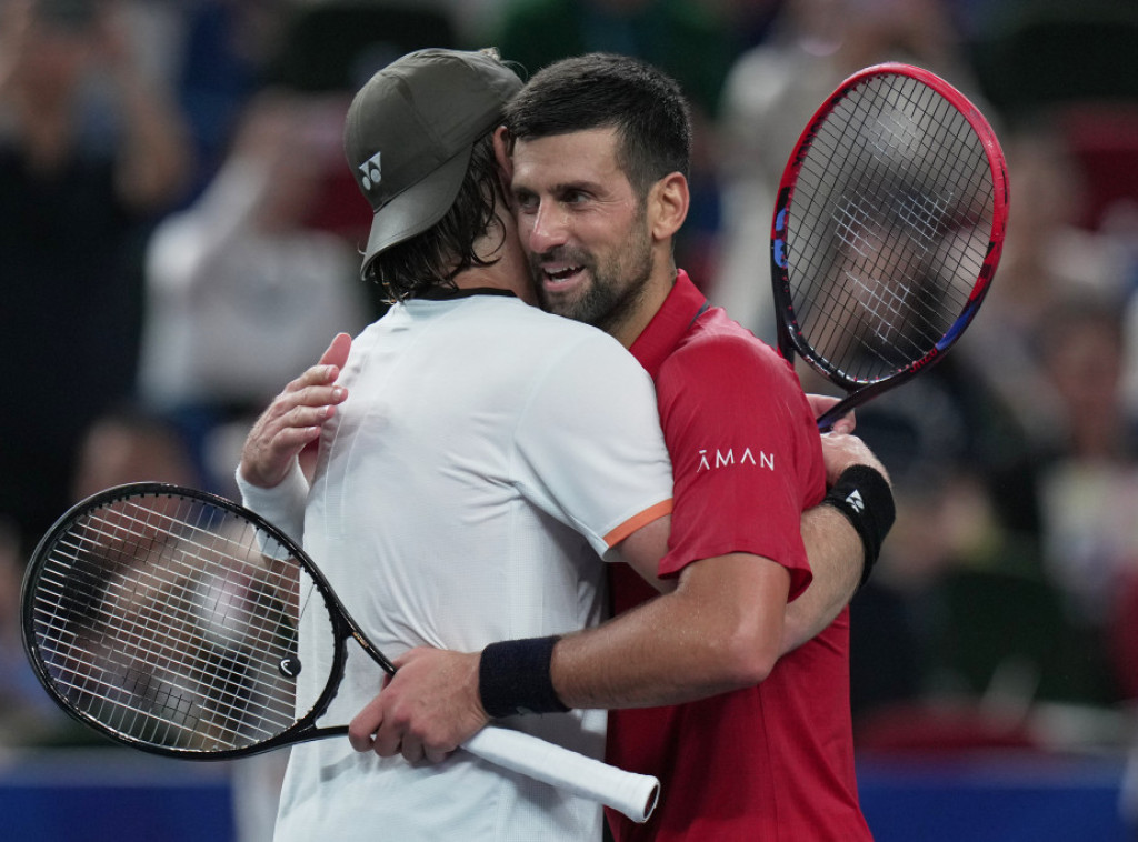 Đoković pobedio Bergsa za plasman u polufinale Mastersa u Šangaju