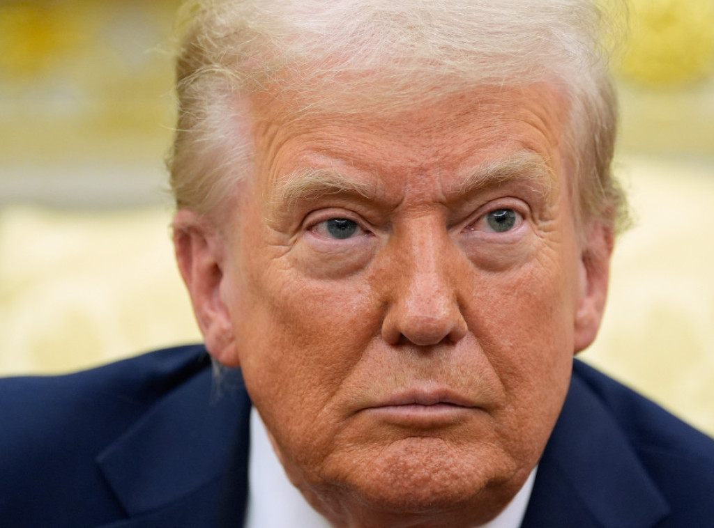 Telegraf: Tramp razmatra azil Evropljanima koji se protive migraciji