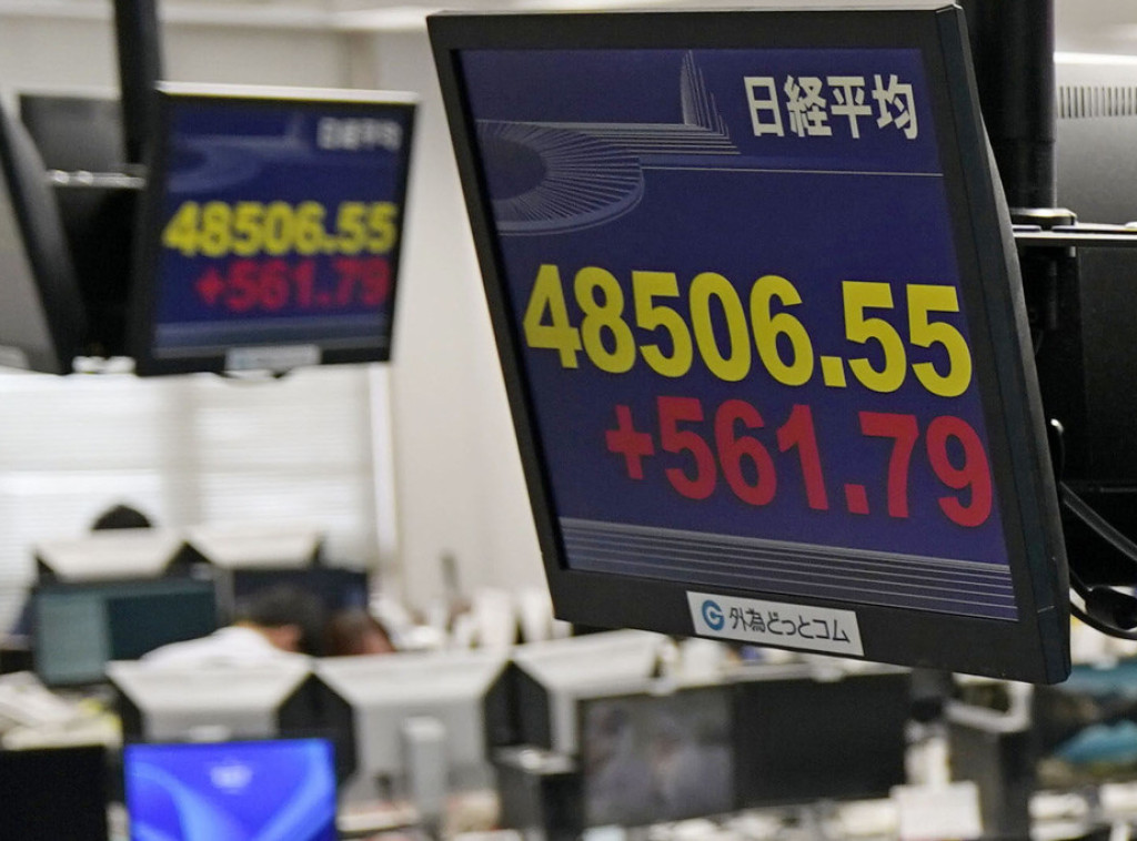 Evropski berzanski indeksi neujednačeni, pale cene nafte i zlata, Francuska u fokusu