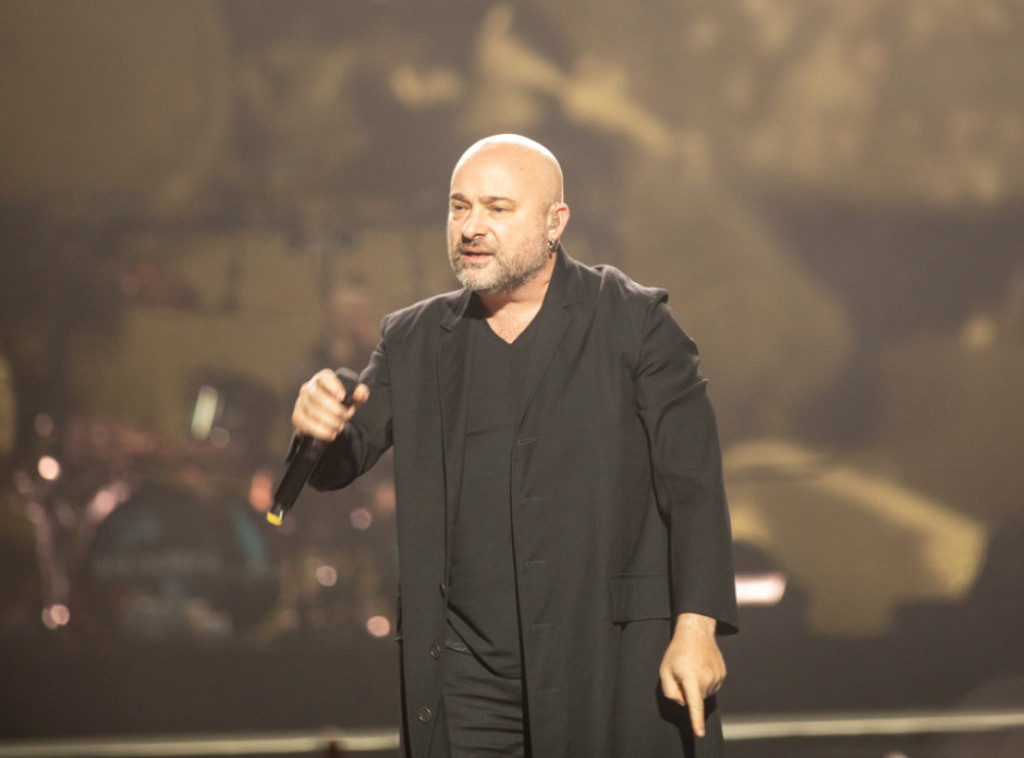 Francuski političari traže zabranu nastupa pevaču koji se potpisao na izraelsku bombu