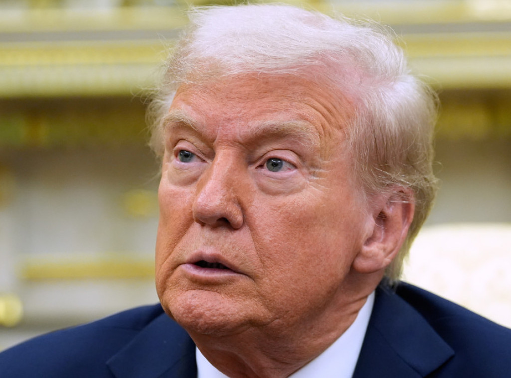 Tramp: SAD će od 1. novembra uvesti dodatnu carinu od 100 odsto na uvoz iz Kine