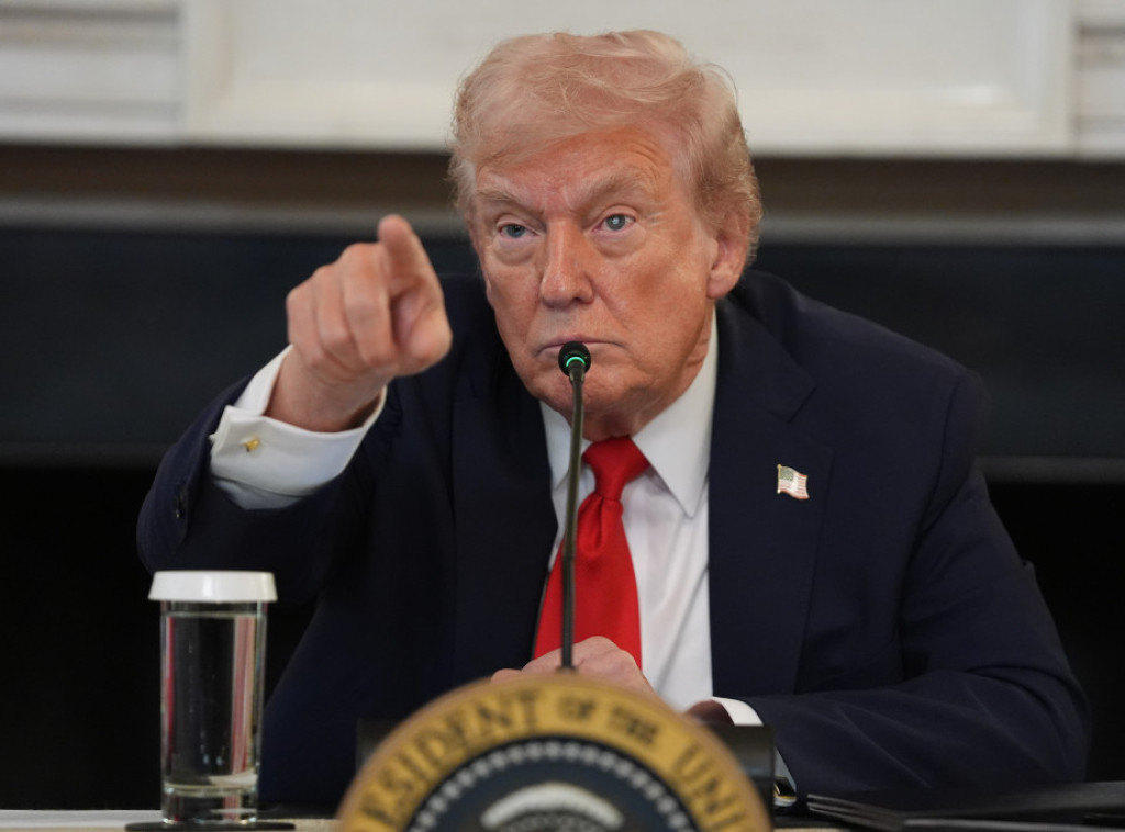 Trampova administracija počela da otpušta savezne radnike