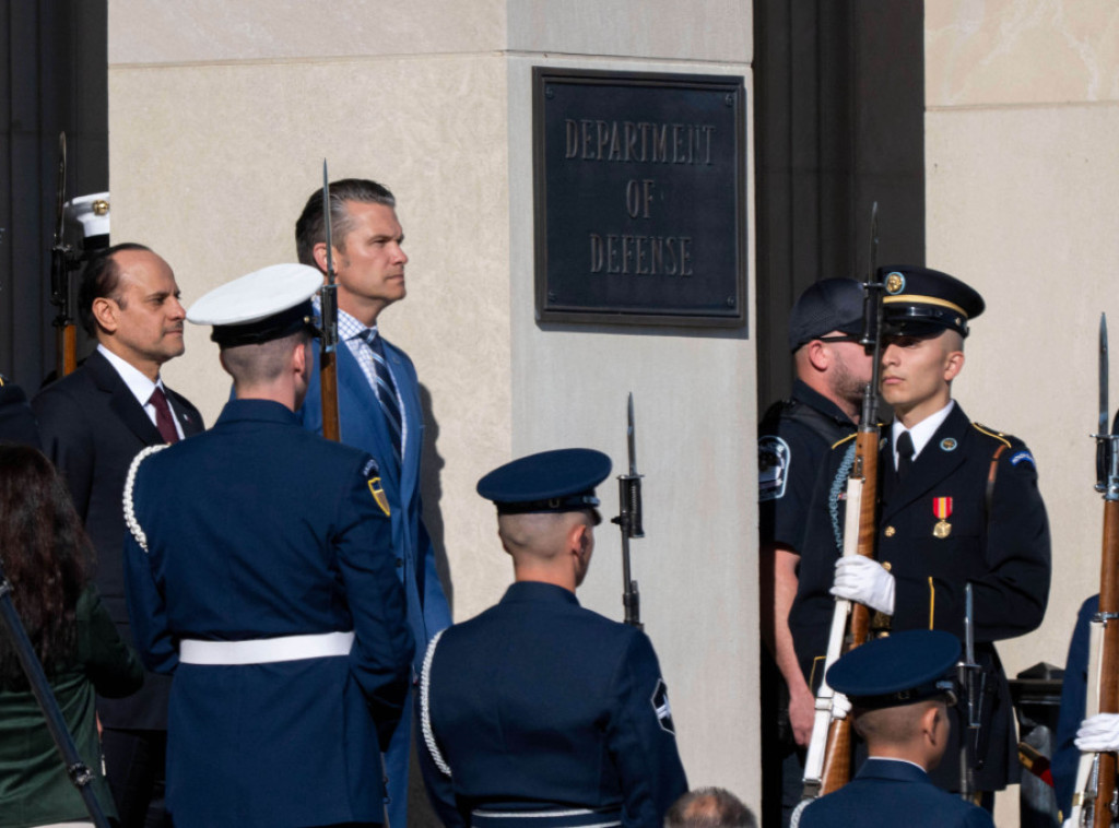 Hegset: Pentagon pristao da sprovede obuku katarskih pilota u bazi u Ajdahu