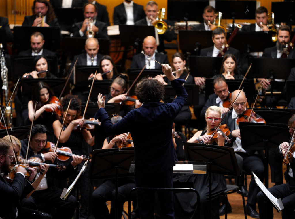Beogradska filharmonija otvorila sezonu koncertom sa dirigentom Aleksandrom Blohom