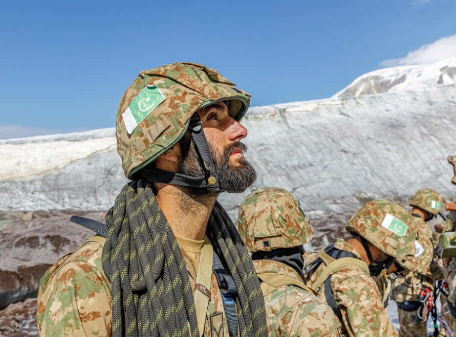 Pakistan rasporedio 8.000 vojnika i eskadrilu borbenih aviona u Saudijskoj Arabiji