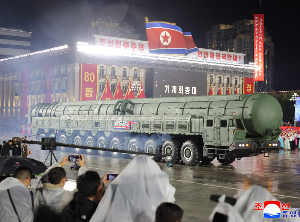 Severna Koreja prikazala novu interkontinentalnu balističku raketu "Hvasong-20"