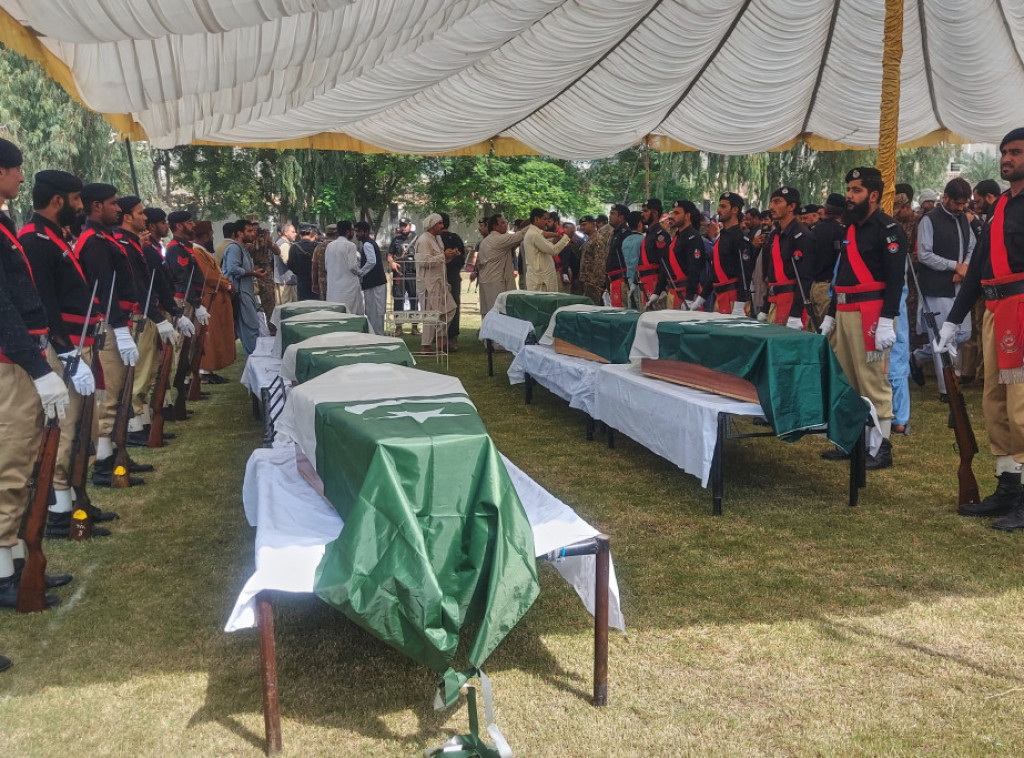 Najmanje 13 ljudi poginulo u sukobu policije i militanata u Pakistanu