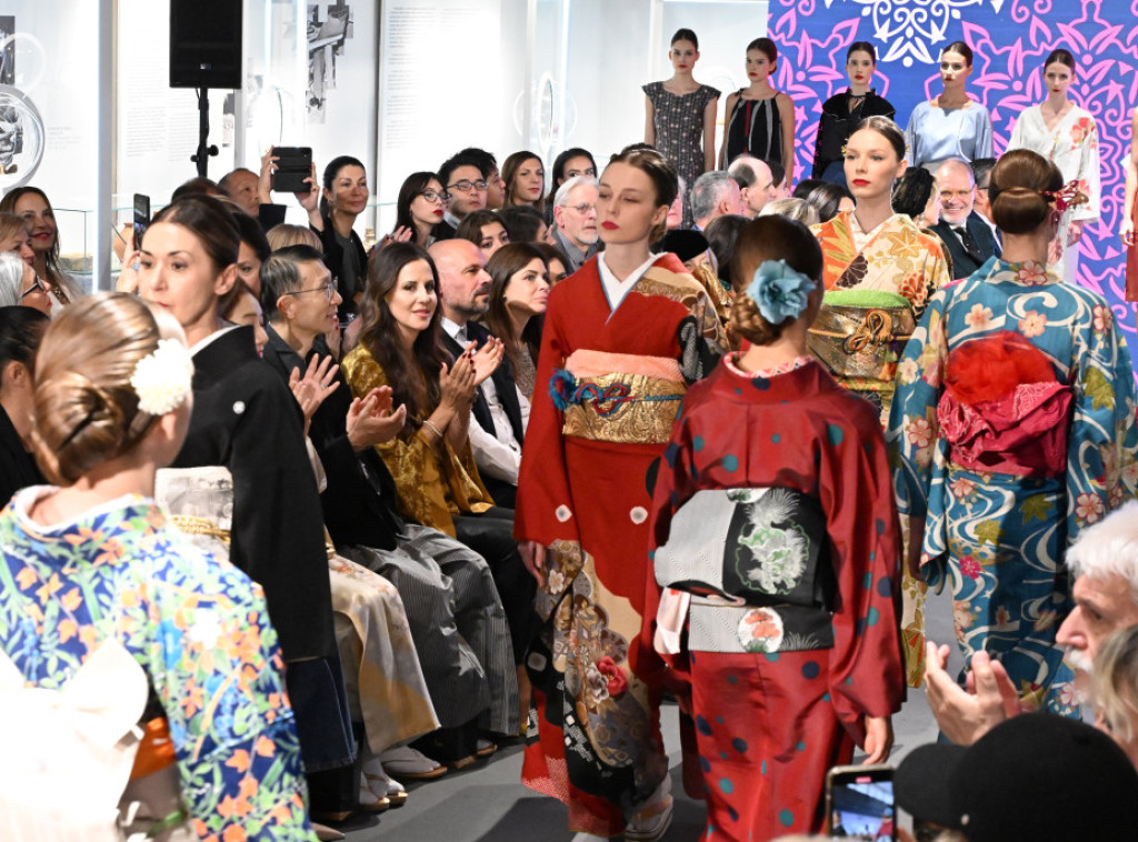 Druge večeri Etnolodži festa održana modna revija posvećena Japanu