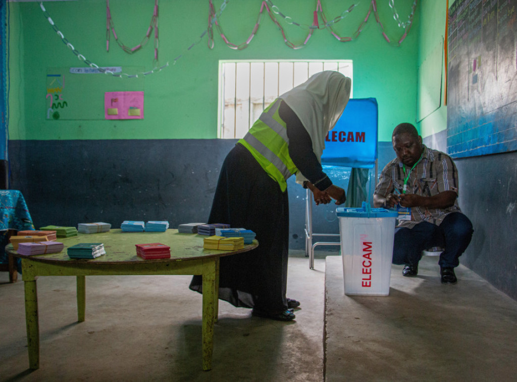 Izbori u Kamerunu, očekuje se pobeda dosadašnjeg predsednika Pola Bija
