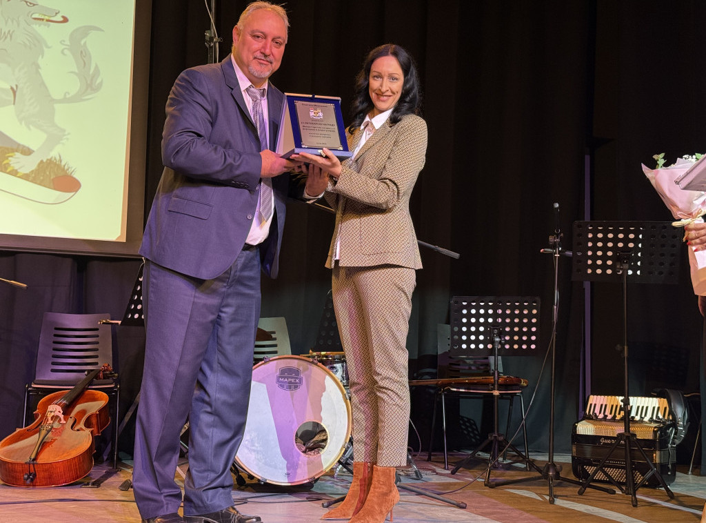 Žarić Kovačević uručena Dvanaestooktobarska nagrada opštine Merošina