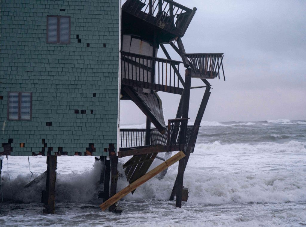 Nevreme izazvano uraganom Elis i danas pogodilo Balearska ostrva i region Valensija